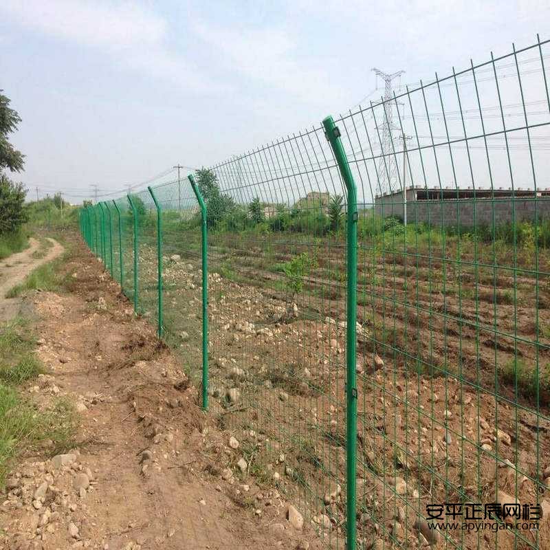 工廠護(hù)欄網(wǎng)公司(護(hù)欄網(wǎng)廠家 供應(yīng)商)