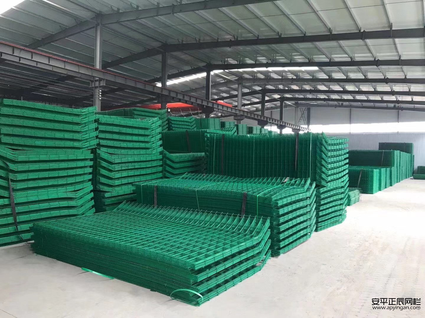 光伏區(qū)現(xiàn)場圍欄