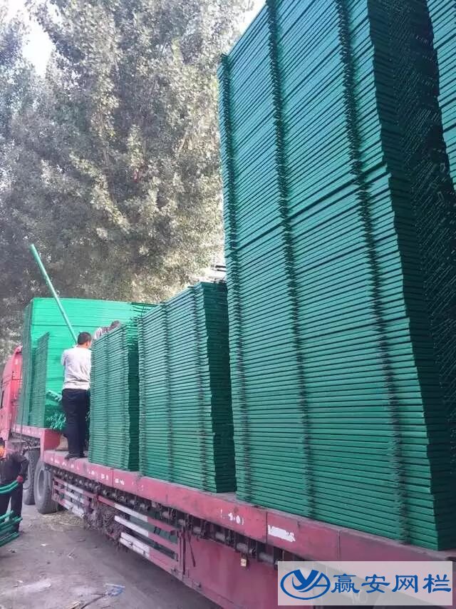 公路護欄網哪里賣