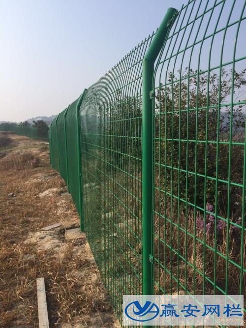 光伏護(hù)欄網(wǎng)