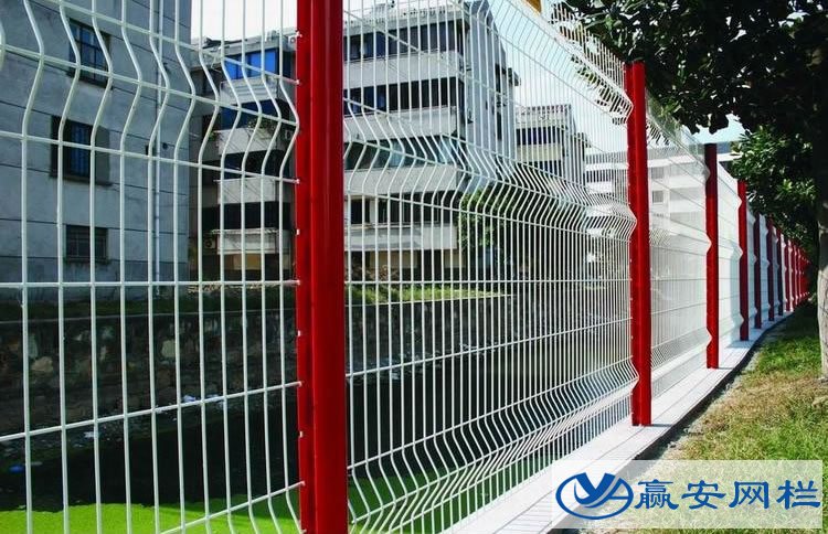 小區鐵絲網圍欄