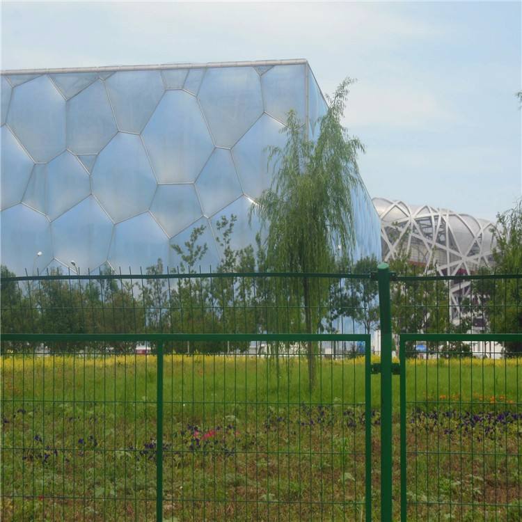 框架護(hù)欄網(wǎng)