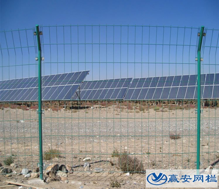 太陽能光伏電站圍欄網(wǎng)