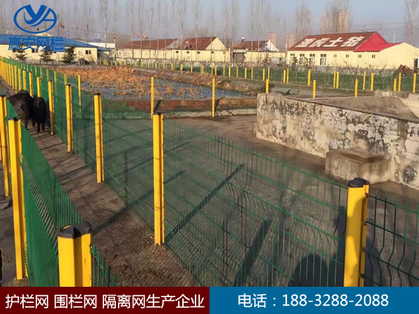 養(yǎng)豬場圍欄網(wǎng) 養(yǎng)殖圍欄網(wǎng)4
