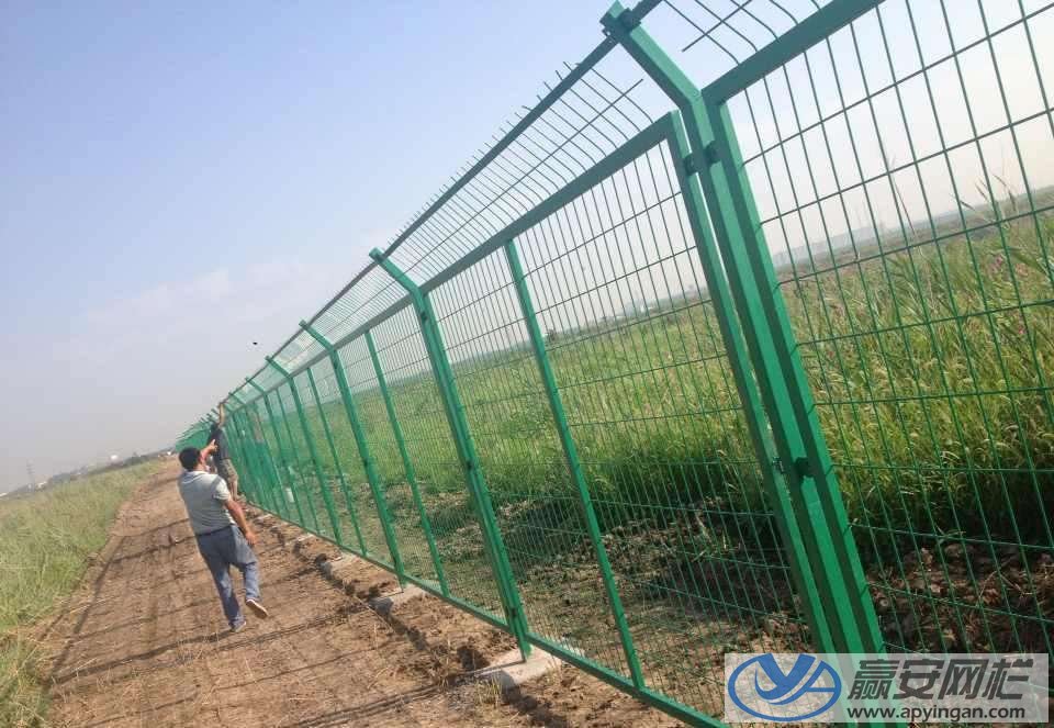 框架護欄隔離網(wǎng)