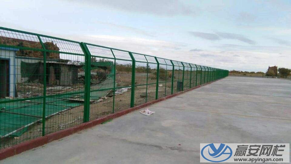 廠(chǎng)區(qū)護(hù)欄