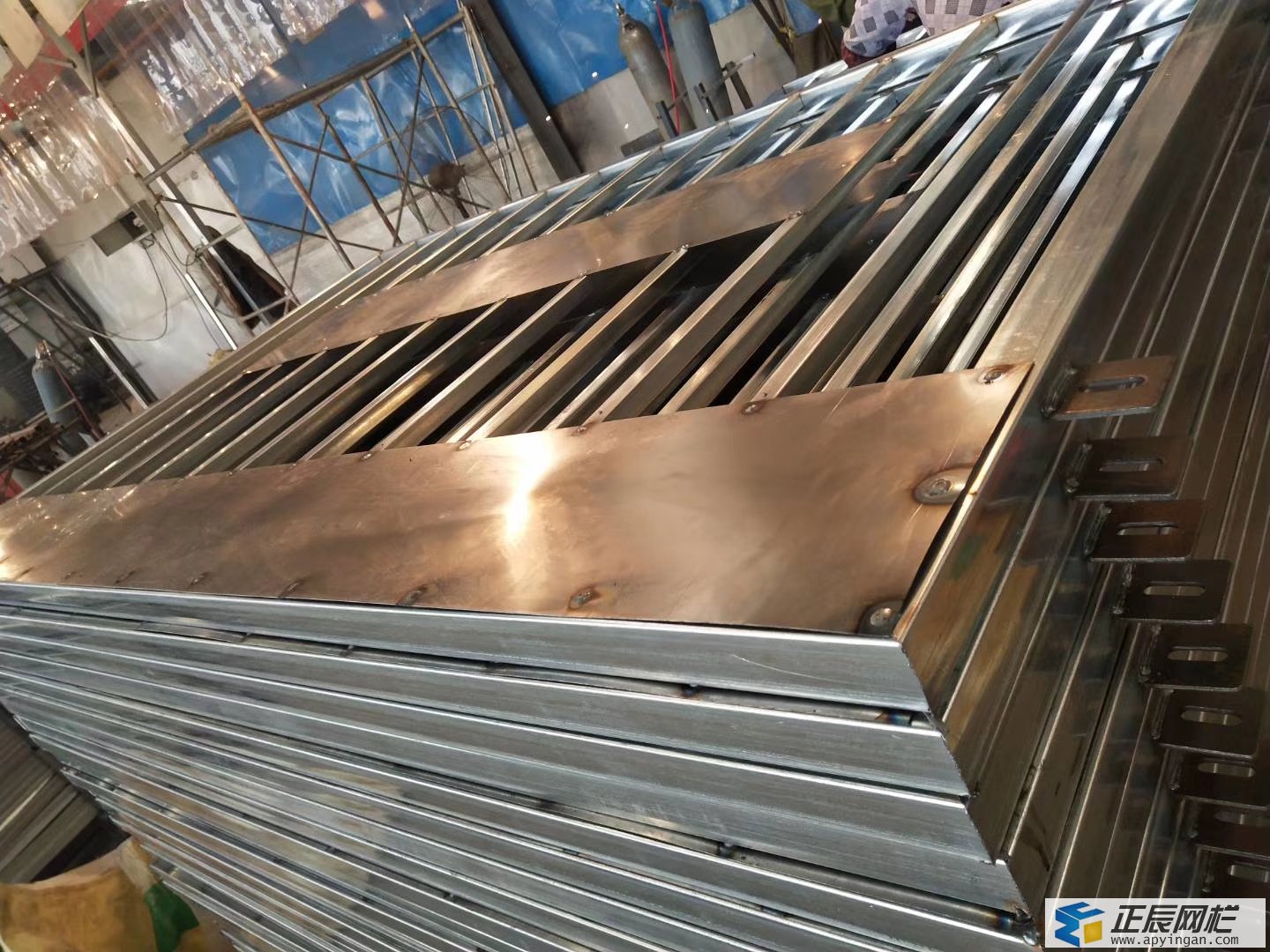 工地基坑安全護欄網(wǎng)