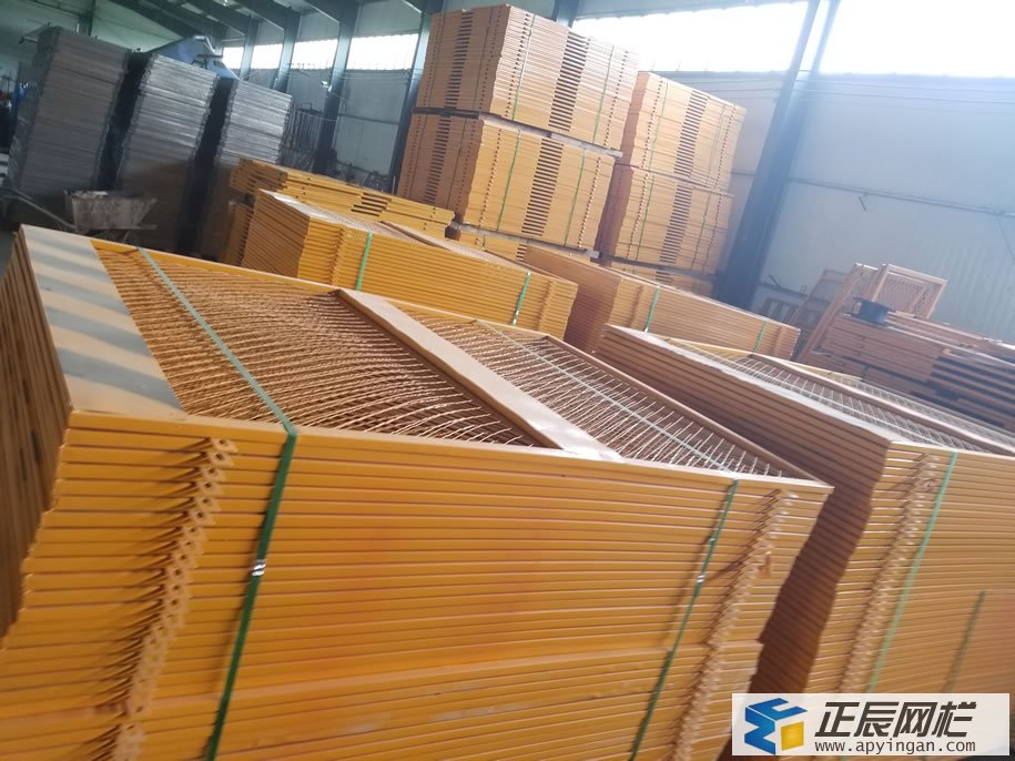 工地基坑安全護欄網(wǎng) 工地基坑安全護欄網(wǎng)