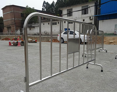 鐵馬護欄 鐵馬護欄