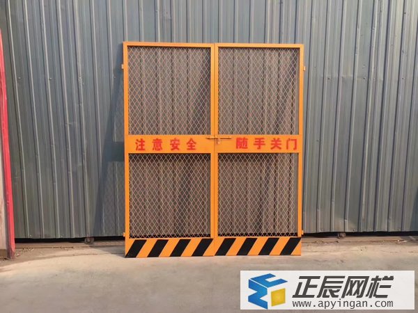 電梯防護(hù)門