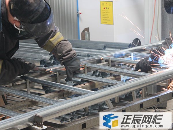 西安馬路護(hù)欄