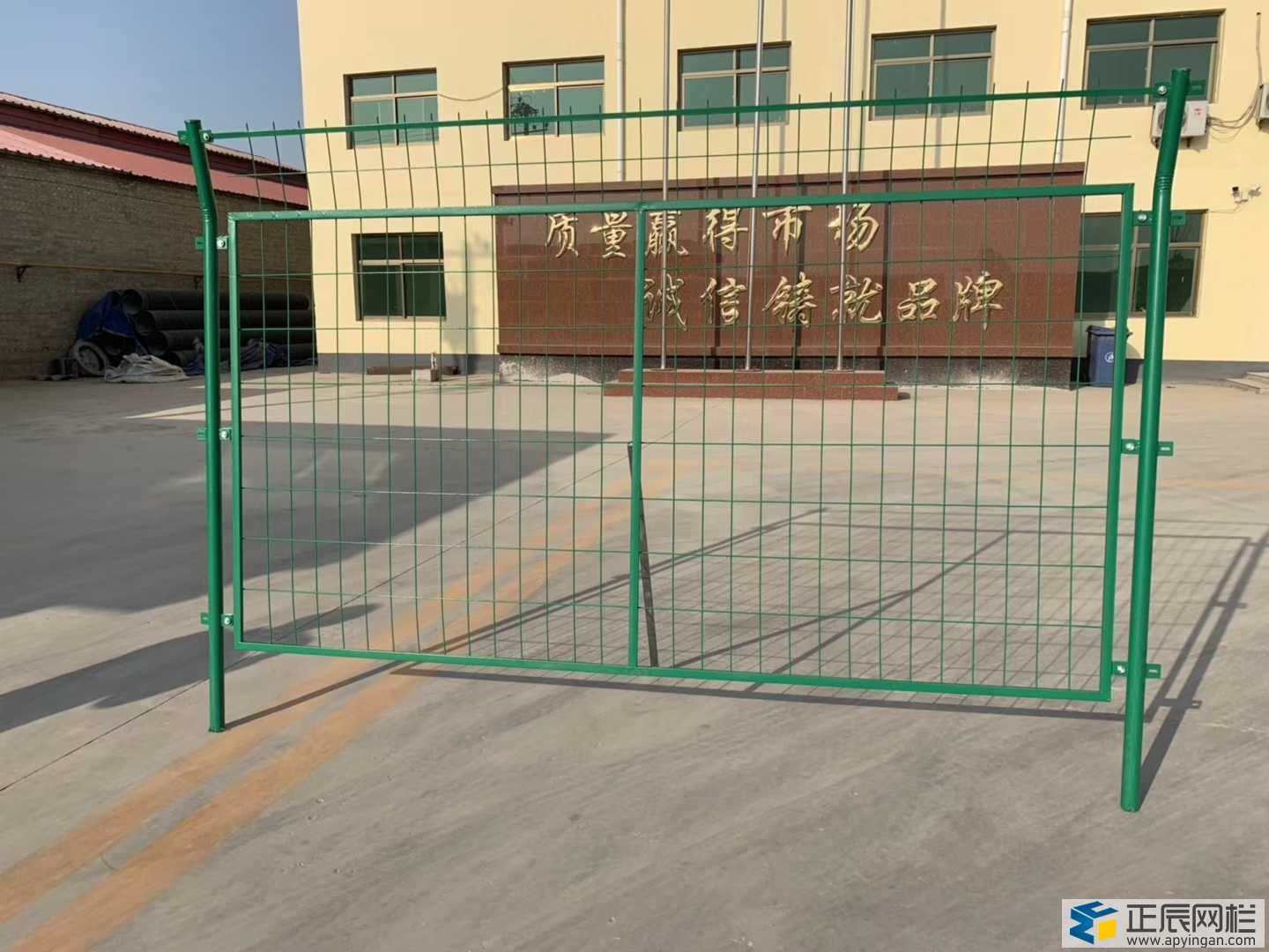 鐵絲圍墻護欄網(wǎng)價格