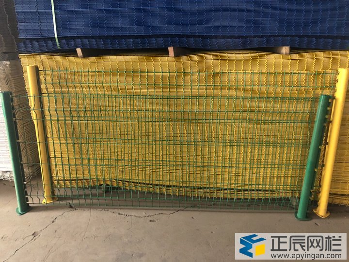 桃型柱護欄網生產廠家