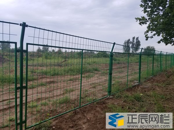 在高速公路上安裝護欄網應該注意的問題