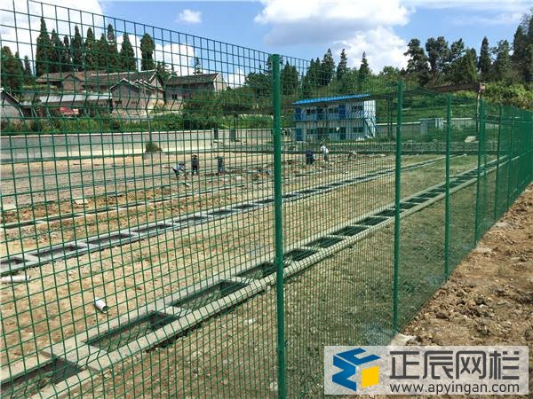 護(hù)欄網(wǎng)