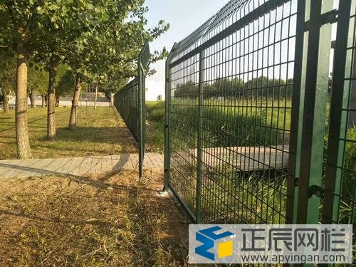 護(hù)欄網(wǎng)