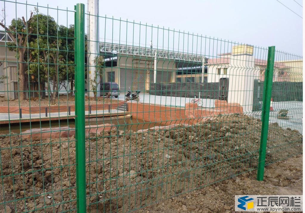 護(hù)欄立柱間距