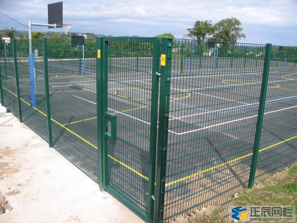 操場圍欄網