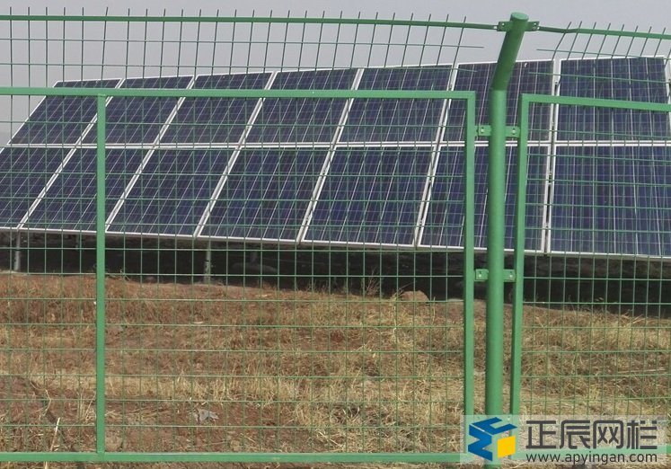 金屬護(hù)欄網(wǎng)