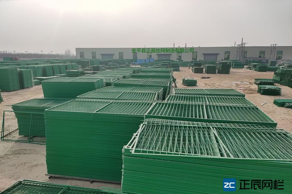 高速護(hù)欄網(wǎng)價格多少錢一米